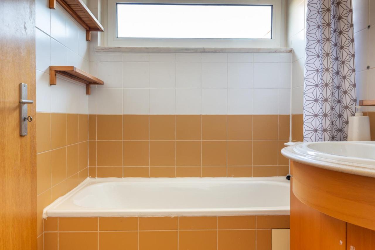 One Bedroom With Stunning River Views And Private Rooftop! Apartamento *