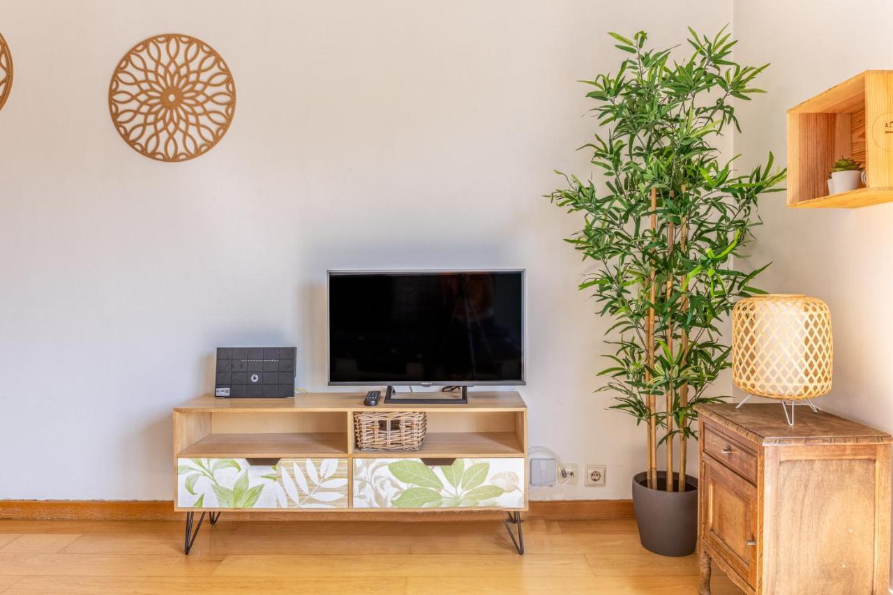 One Bedroom With Stunning River Views And Private Rooftop! Lejlighed *